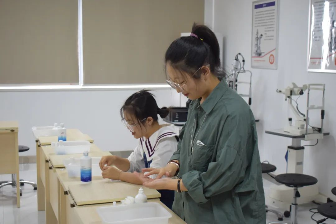 PG麻将胡了免费版下载-pg麻将胡了正版最新版大全-绿色资源网